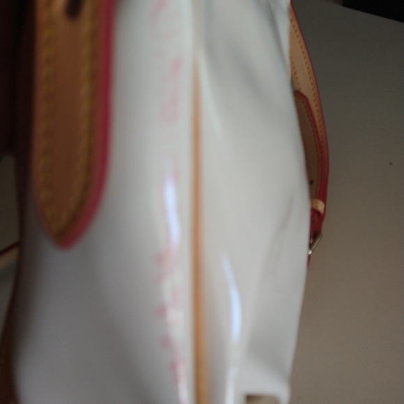 Dooney and Bourke crossbody - Picture 8 of 11